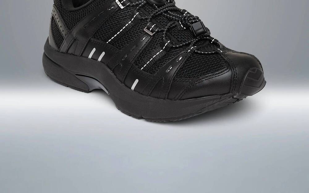 NEW DR. COMFORT SHOES women's refresh athletic shoe in black